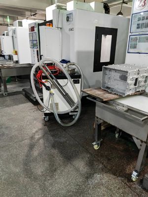 ماشین تمیز کردن خلاء از طریق فیلتراسیون امولسیون CNC مخزن آب