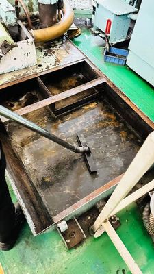 جاروبرقی چند منظوره کارگاهی، قادر به مکش در آب و روی زمین